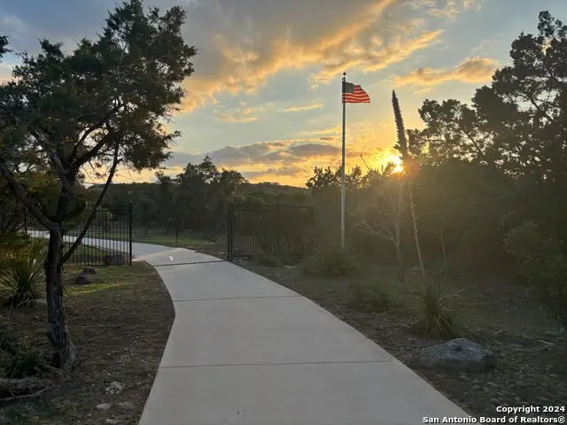 739 W Oak Estates Dr, San Antonio, TX 78260 - Image #1