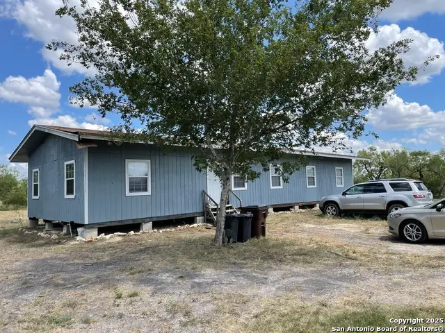 544 County Road 4647, Hondo, TX 78861 - Image #1