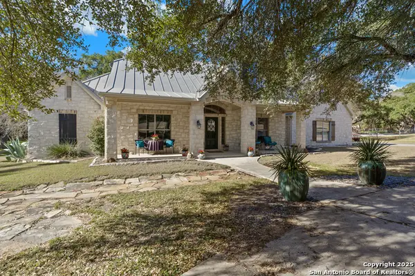 219 Shepherds Crook, Helotes, TX 78023