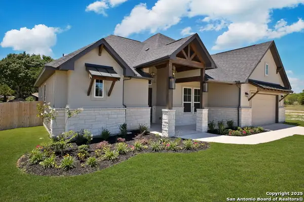 124 Allen Ave, Castroville, TX 78009