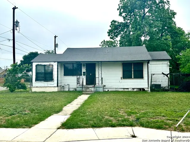 751 Royston Ave, San Antonio, TX 78225 - Image #2