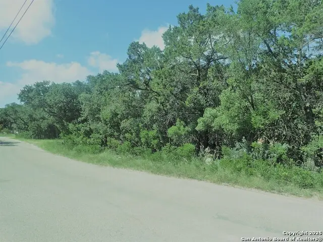 11-13 Mountain, Lakehills, TX 78063 - Image #1