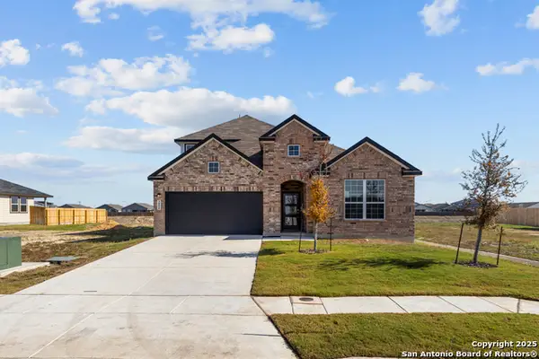 3800 Isaac Dr, Seguin, TX 78155
