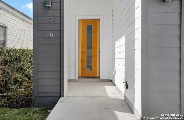711 S Olive St #101, San Antonio, TX 78203 - Image #2