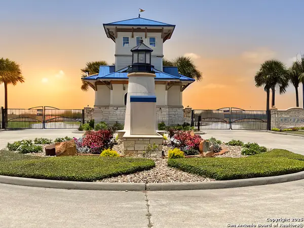 2901 Arbor Crest, Palacios, TX 77465