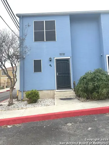 911 Vance Jackson Rd #Y, San Antonio, TX 78201 - Image #2