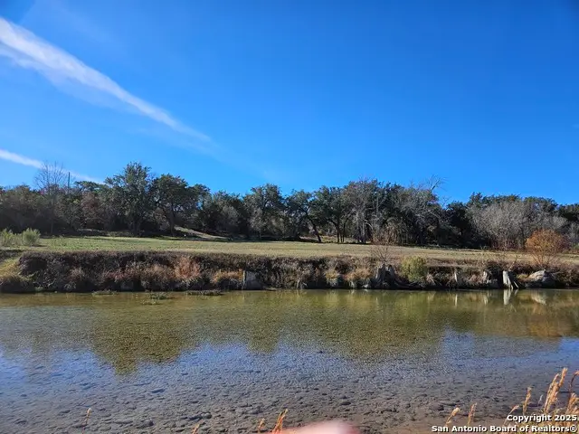 1424 Lakeshore Dr N, Bandera, TX 78003 - Image #1