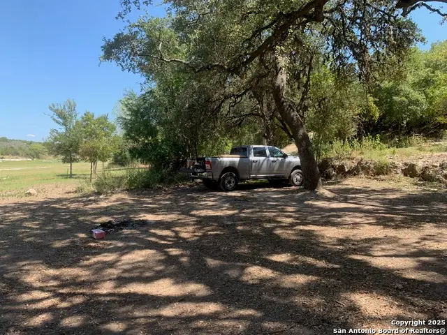 1424 Lakeshore Dr N, Bandera, TX 78003 - Image #3