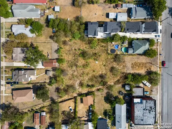 1102 S Olive St #1, San Antonio, TX 78210