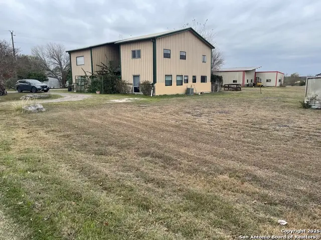 483 Sassman Rd, Marion, TX 78124 - #1