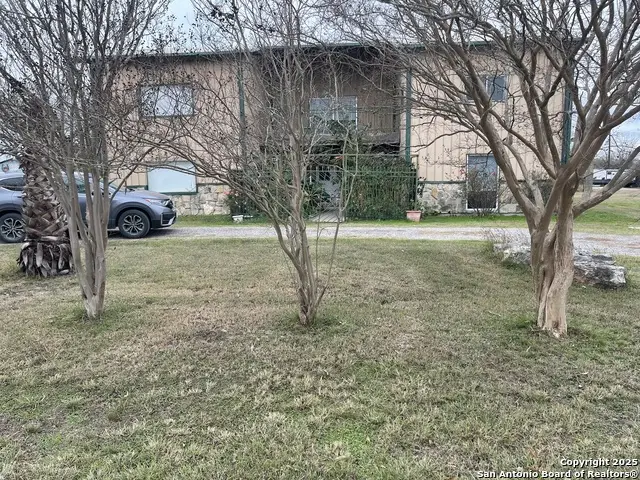 483 Sassman Rd, Marion, TX 78124 - #2