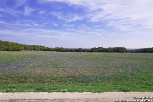 348 Lipan Apache, Blanco, TX 78606