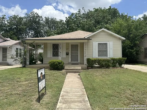 227 Cavalier Ave, San Antonio, TX 78225