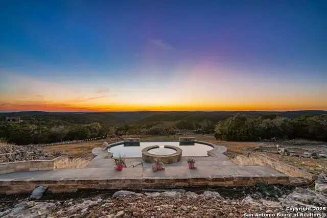 112 Mountain Laurel Ln, Pipe Creek, TX 78063 - Image #2