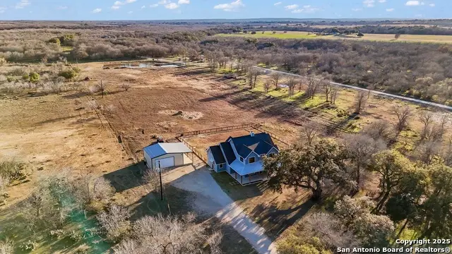 1711 Hartfield Rd, La Vernia, TX 78121 - Image #3