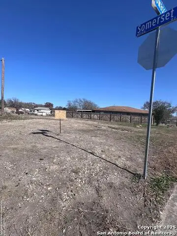 000 S Somerset Rd, San Antonio, TX 78211