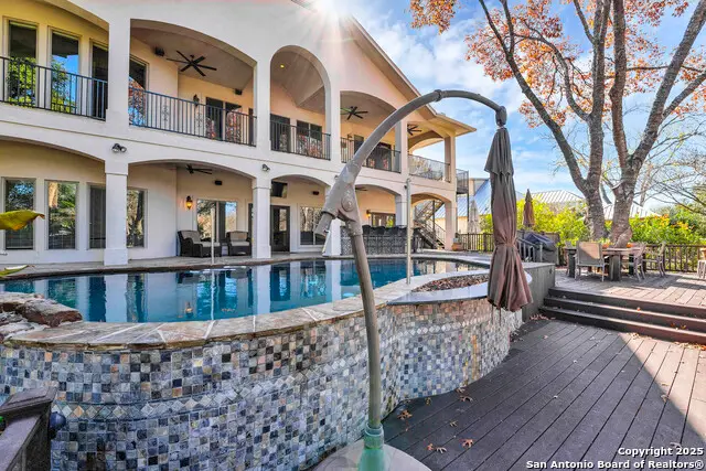 514 Woodlake Dr, McQueeney, TX 78123 - Image #1