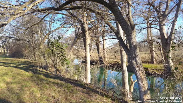 327 Idlewilde Blvd, Comfort, TX 78013 - Image #1