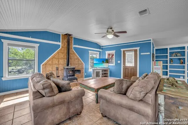 117 Ancient Coast Rd, Fredericksburg, TX 78624 - #2