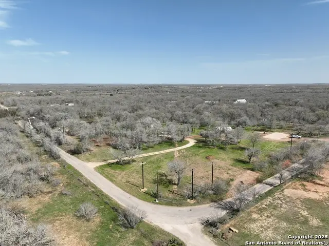 753 Roosevelt, Luling, TX 78648 - Image #3