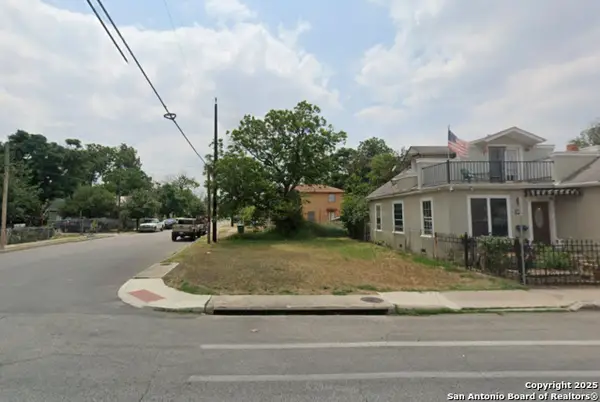 727 S Trinity St, San Antonio, TX 78207