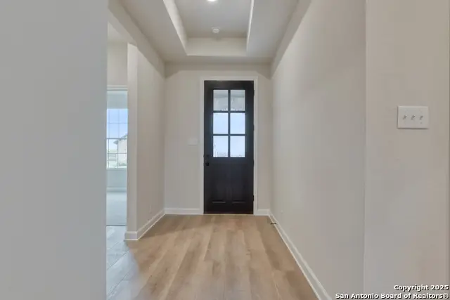 118 Heidi Hill, Castroville, TX 78009 - Image #3