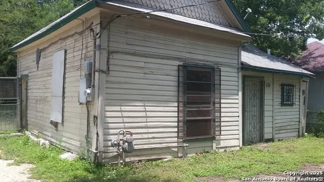 439 Vine St, San Antonio, TX 78210 - #2