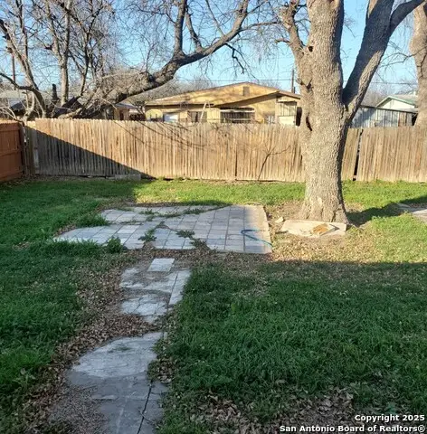 1243 Jewett St, San Antonio, TX 78237 - Image #2