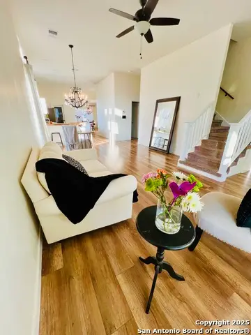 611 Barrett Pl, San Antonio, TX 78225