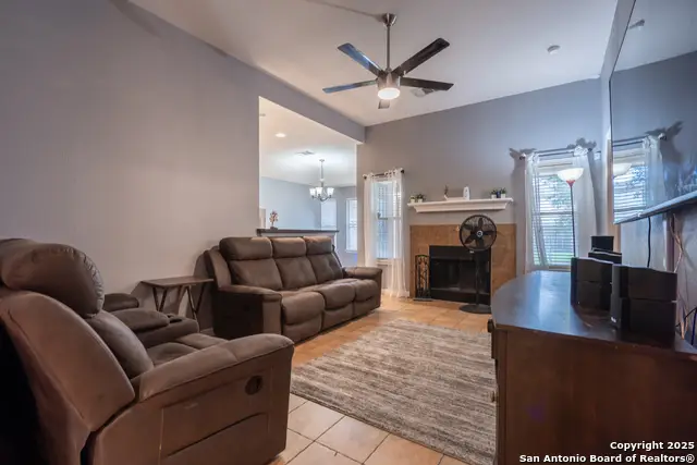 9002 Trumpet Cir, Converse, TX 78109 - Image #3