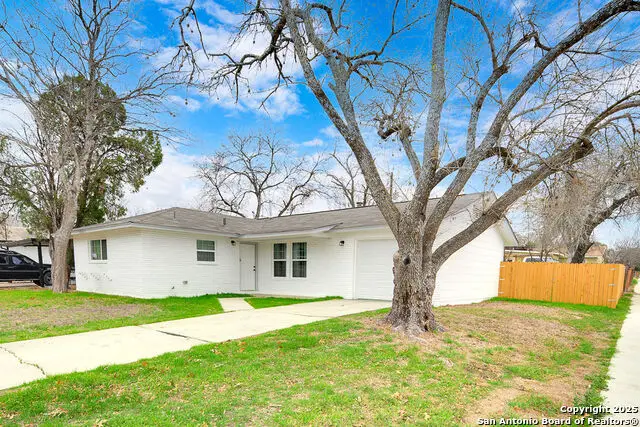 7526 Gallop Dr, San Antonio, TX 78227 - Image #2