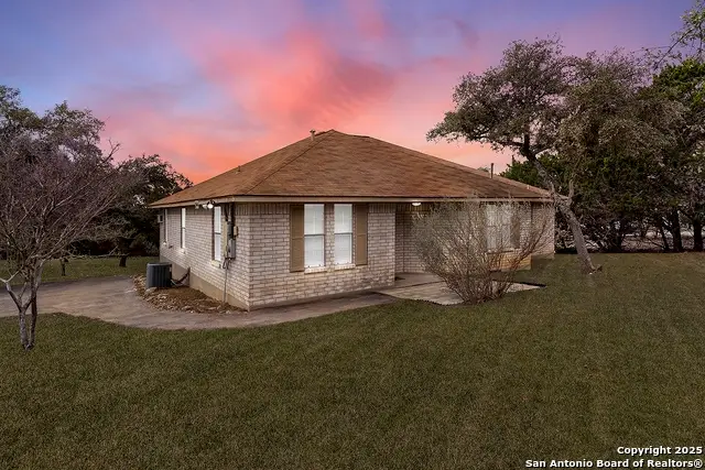 114 Deer Oaks, Lakehills, TX 78063 - Image #1
