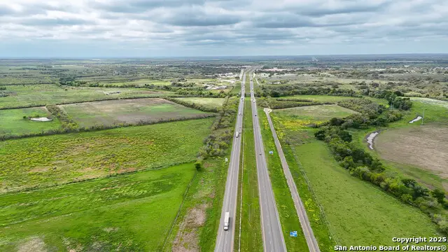 1001 S Ih 35, Devine, TX 78016 - Image #2