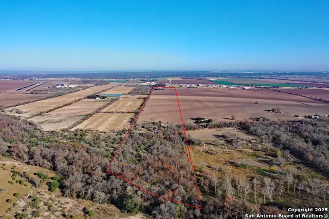 908 County Road 5711, La Coste, TX 78039 - Image #1