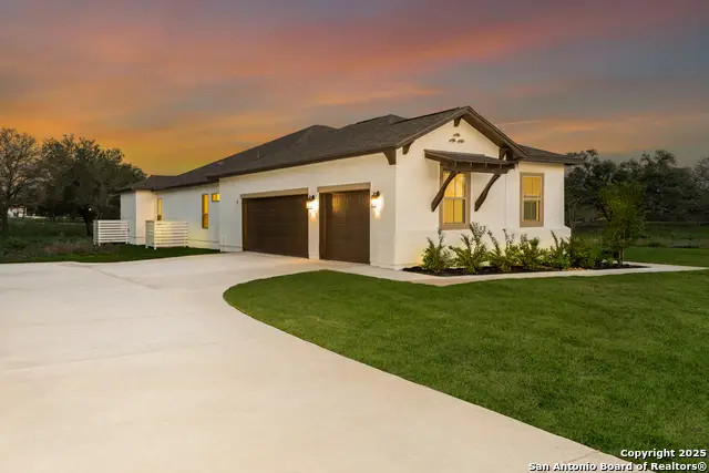 239 Legend Park, Castroville, TX 78009 - Image #3