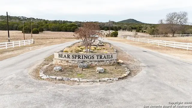 359 Bear Springs Trail, Pipe Creek, TX 78063 - Image #3