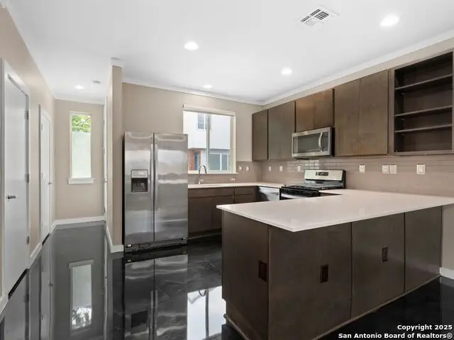 330 Clay St Unit 8 #8, San Antonio, TX 78204 - Image #3