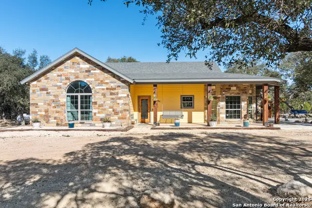 381 Camino Primero, Leakey, TX 78873 - Image #3