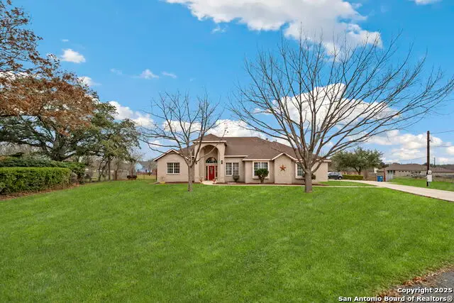 7627 Triple Wood, China Grove, TX 78263 - Image #1