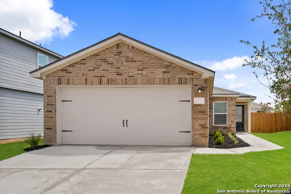 15118 Waterow View, Von Ormy, TX 78073