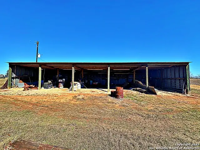 3265 Highway 97, Jourdanton, TX 78026 - Image #3