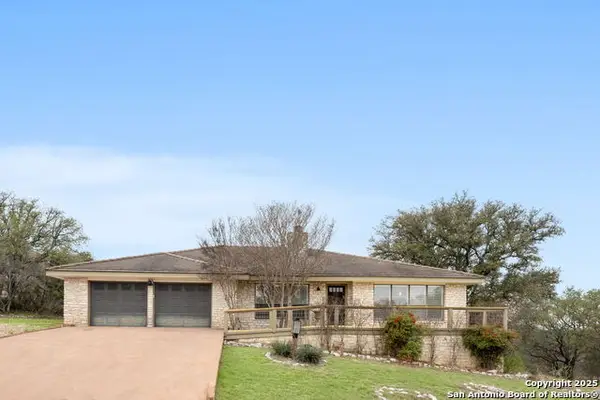 110 Highlands Blvd, Horseshoe Bay, TX 78657