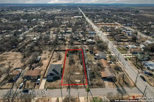 265 Prairie, Uvalde, TX 78801 - Image #1