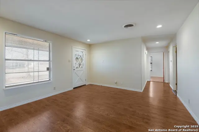 1014 Berlin, Castroville, TX 78009 - Image #3