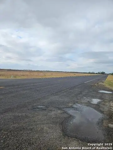 TBD Fm 463 Lot # 11, Natalia, TX 78059 - Image #1