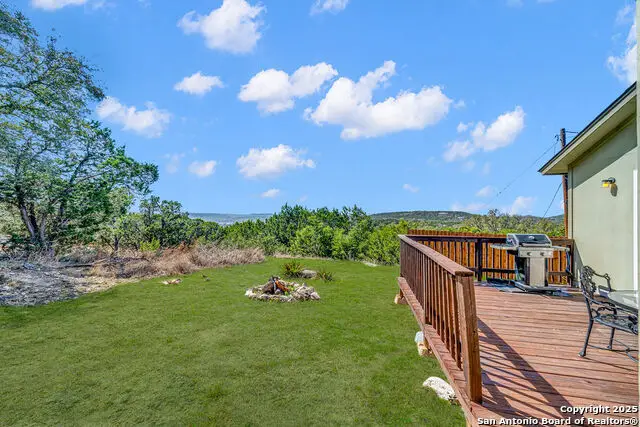 428 Kings Dr, Canyon Lake, TX 78133 - Image #2