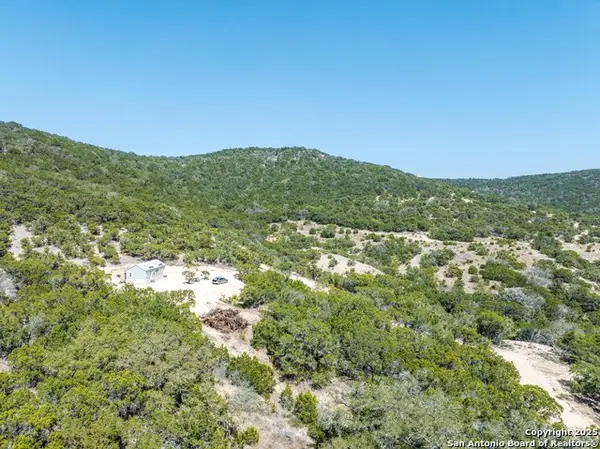 106 Walden Ridge, Tarpley, TX 78883