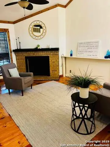 8655 Datapoint Dr #404, San Antonio, TX 78229