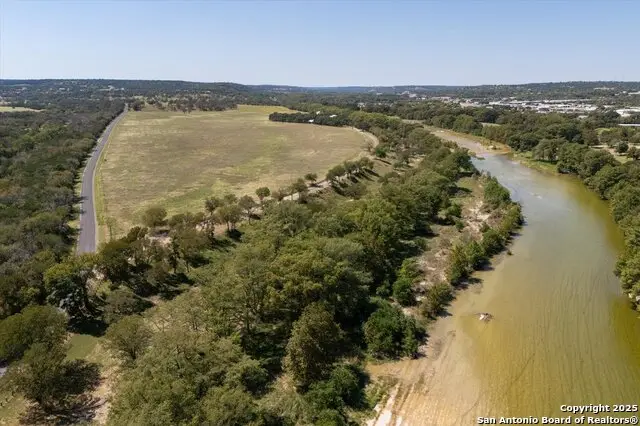 211 Bear Creek, Kerrville, TX 78028 - #1