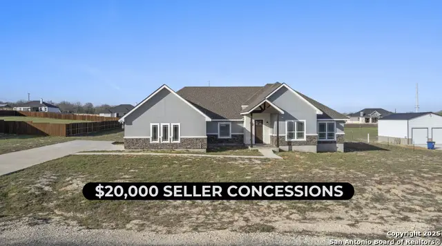 129 Summer Meadow, La Vernia, TX 78121 - Image #1